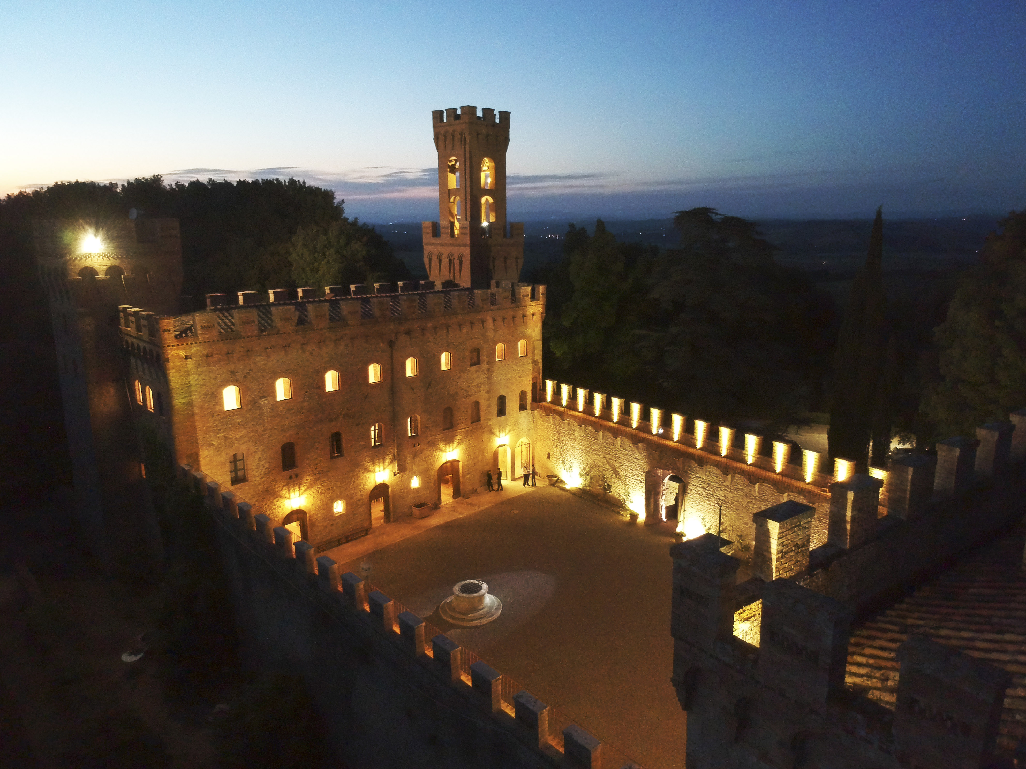 castello villa torre buonconvento view